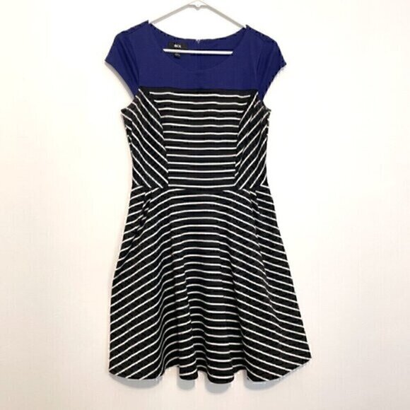 BCX Black White Indigo Colorblock Striped Cap Sleeve Fit & Flare Dress JUNIORS 7 - Picture 1 of 14